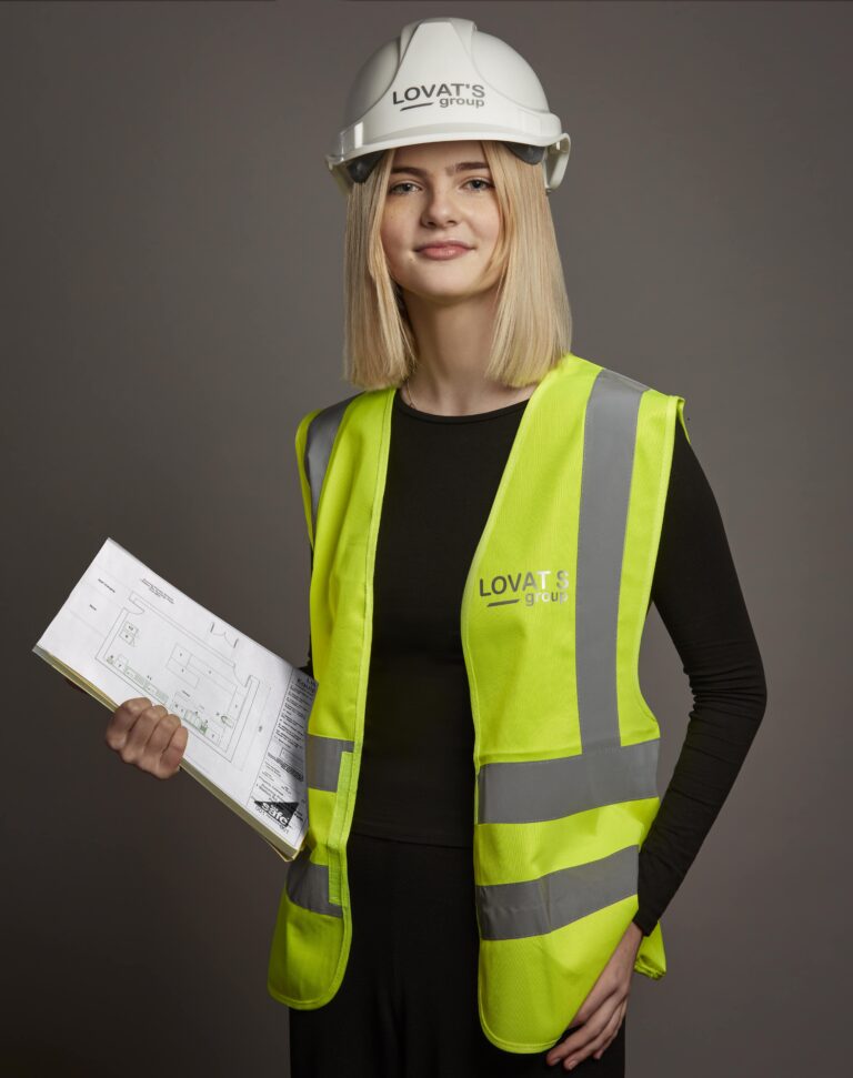 D I Molly with CAD drawing min 768x971